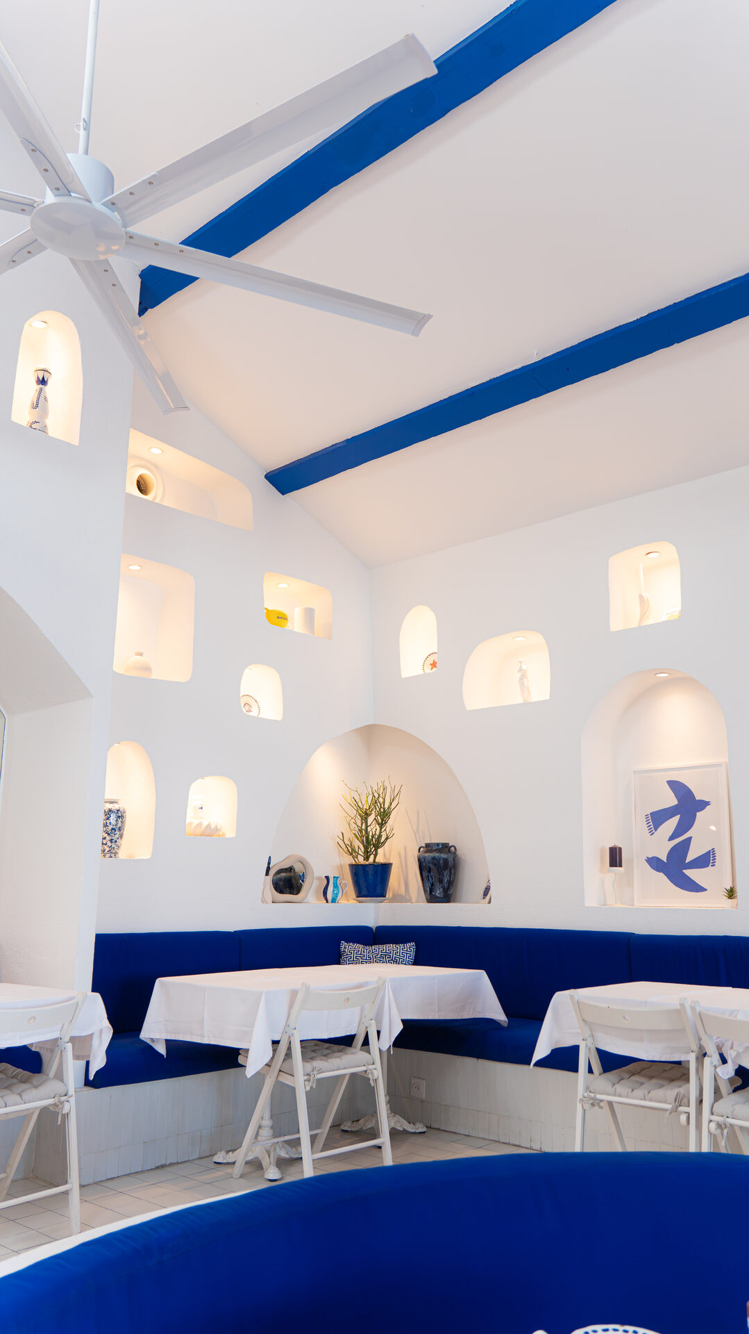 Interieur blanc et bleu Santorin